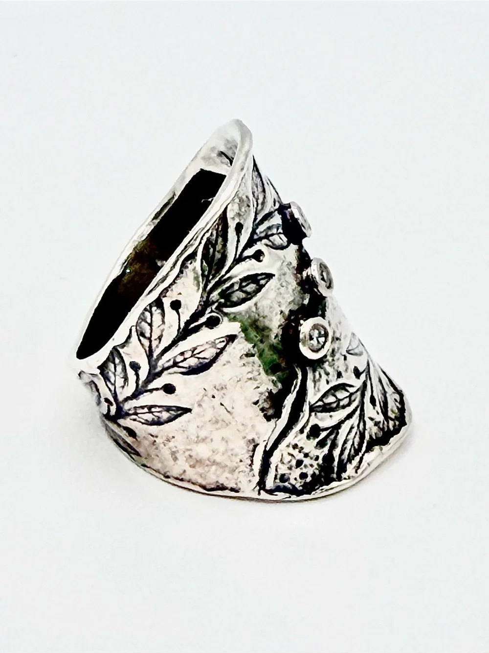 Silpada Vintage HTF Oxidized Sterling Silver & Triple CZ “NATURES MAJESTY” Ring